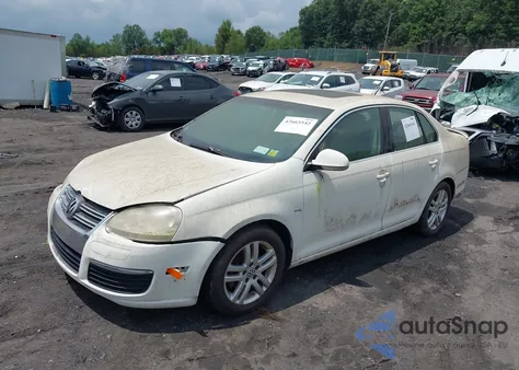 2007 Volkswagen Jetta Wolfsburg из США, поврежденный, VIN 3VWEF71K07M131964